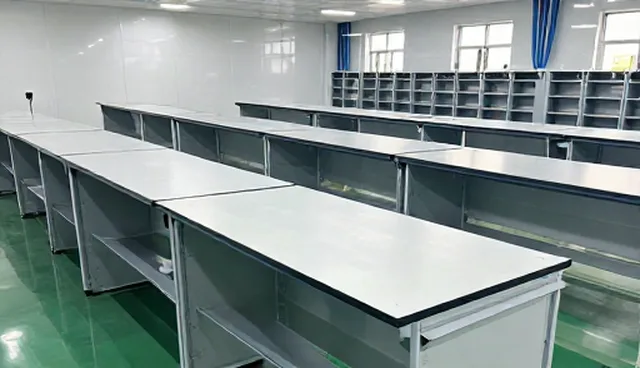 视频反推解析：智能体角色设定对性能的影响分析
